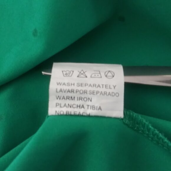 Lia women's XL green rhinestone short sleeve top - Picture 16 of 16